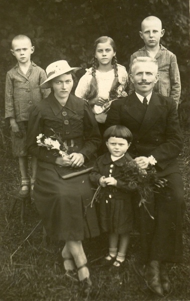 Datei:Depner-Adolf-mit-Familie.jpg